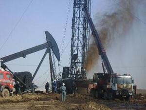 دمشق بدأت وضع خطط إعادة تأهيل المنشآت النفطية تدريجيا ورفع الإنتاج 