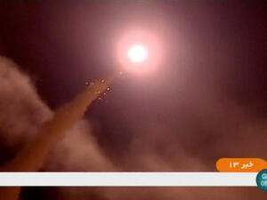 الحرس الثوري يطلق ستة صواريخ أرض أرض متوسطة المدى من غرب إيران على محافظة دير الزور السورية