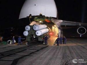 لحظة وصول منظومة اس-300 إلى سوريا