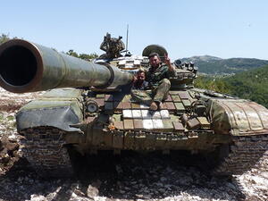 الجيش السوري يحذر في رسائل قاطني ريفي حماة وإدلب من أنهم "في منطقة العمليات الخاصة"