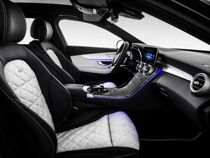 تشمل المواصفات في النسخة الجديدة شبكة المبرد بفتحات ألماسية الشكل ضمن التجهيزات القياسية.