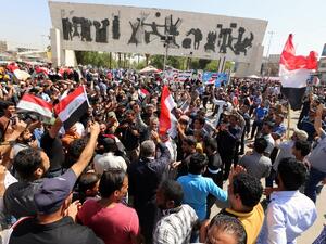 Thousands of Iraqis gather to protest for sweeping government reforms. (AFP/Sabah Arar) Thousands of Iraqis gather to protest for sweeping government reforms. (AFP/Sabah Arar)
