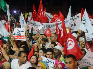 حوالى 200 الف شخص شاركوا في التظاهرة في ساحة القصبة