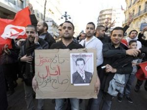 هرب بن علي قبل ان يحدد مكان اللجوء