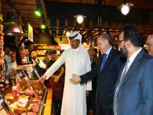 أردوغان والشيخ تميم بمطعم تركي في “قطر مول” أكبر مجمع تجاري في الدوحة