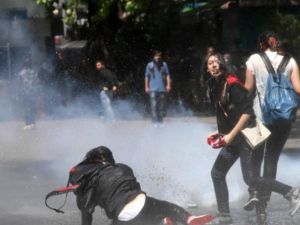 آلاف الأتراك تحدوا الدعوة التي وجهها اردوغان يوم الجمعة لوقف المظاهرات