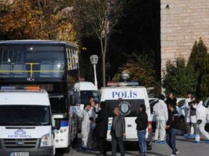 جرح اثنين من قوات الامن في قصر توبكابي العثمان