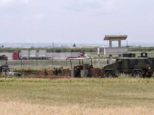 ثكنة عسكرية تركية قرب الحدود السورية