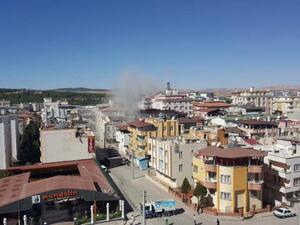 Smoke rises from a building believed to be a Daesh safehouse in Gaziantep, Turkey. (Twitter)