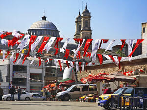 Taksim Square is the bustling commercial heart of the city and has also been the focal point for decades of protests. (Shutterstock/ Shevchenko Andrey)