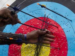 Turkey's Archers Foundation and the Yunus Emre Institute (YEE) offer archery courses in Astana. (AFP/ File Photo)