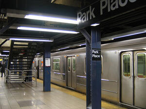 A New York subway station. A Jewish woman and her mother were beaten up last week at a Queens subway station by a man who mistook them for Muslims, police said (Wikimedia)