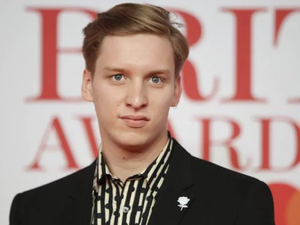 Singer-songwriter George Ezra says that he found it hard to adjust to being famous. /AFP