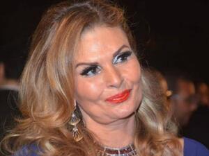 الفنانة يسرا