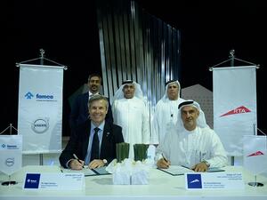 خلال توقيع الاتفاقية.