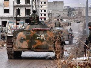 فصائل المعارضة السورية تحذر من قصف بالأسلحة الكيميائية غربي حلب
