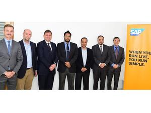 توقيع شركة "مارس هايبرماركت" العمانية عن إبرام شراكة في مجال التحول الرقمي مع عملاقة برمجيات الأعمال العالمية 