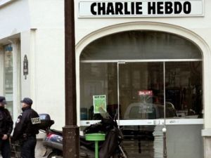 تبيع الصحيفة في الوقت الحالي، نحو 100 ألف نسخة