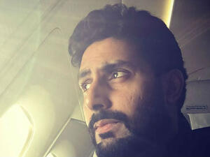 أبهيشيك (twitter.com/juniorbachchan)