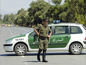 اعتقال 17 شخصا بينهم مستوردون ومصرفيون في حملة على الفساد في الجزائر