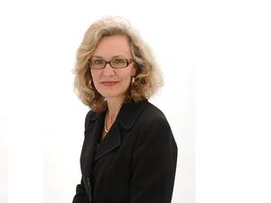 كارلي جي إيدوان، مديرة الأبحاث في جارتنر