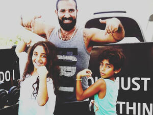 Ahmed Saad got married to the actress Sumaya al-Khashab in October 2017 (Source: ahmed_saad_official2018 - Instagram)