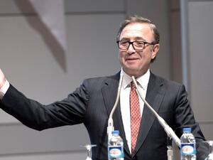 Hamdi Akin, the chairman of Akfen Holding, believes that the Turkish economy will recover in 2017. (Afken Holding)