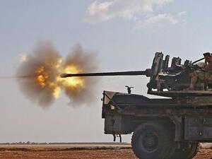 المتمردين أيضاً يستعرضون قوتهم الفعلية عند تقاطعات الطرق