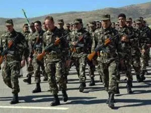 جنود من الجيش الجزائري
