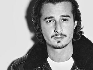 Emirati director Ali Mostafa's sci-fi project "The Worthy" to be produced by genre experts Peter Safran (The Conjuring) and Steven Schneider (Paranormal Activity). (D-Journal)