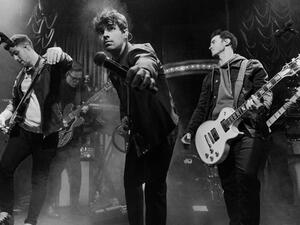 Amazon and Jonas Brothers Teaming up together  (Source: joejonas / Instagram)