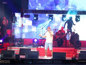 The superstar gave his fans a night to remember. (Facebook)