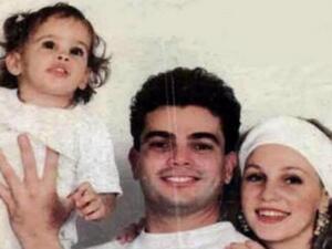 Sherien with her ex-hubby Amr Diab and their daughter. (Egypt Independent)