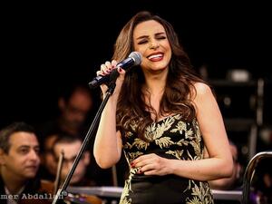 Was Angham being selfish by not taking selfies with her fans? (Facebook)