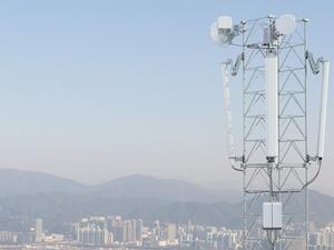 Mähler adds that the combination of fiber and microwave solutions remains a winning backhaul strategy for evolving 4G and developing 5G networks.