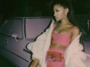 Ariana Grande Adds Another Tattoo to Her Collection (Source : arianagrande / Instagram) 