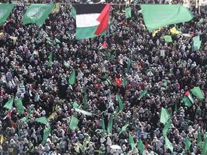 لماذا غابت حماس عن قائمة "الإرهاب" رغم تصريح الجبير؟
