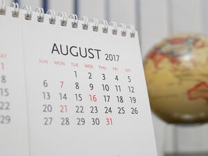 توقعات الأبراج لشهر أغسطس/ آب 2017 من ماغي فرح
