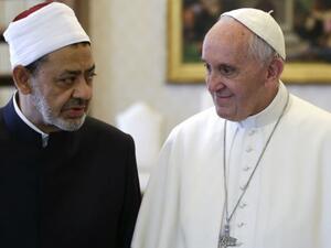 بابا الفاتيكان : اتمنى أن تكون هذه الزيارة بمثابة عناق تعزية وتشجيع لجميع مسيحيي الشرق الأوسط
