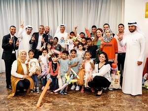 تمت استضافة أطفال تتراوح أعمارهم بين 6 و 12 عاماً على مأدبة إفطار تلتها أمسية ترفيهية بفندق شيراتون دبي مول الإمارات.