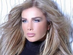 لماذا اعتذرت نيكول سابا لجمهورها ؟