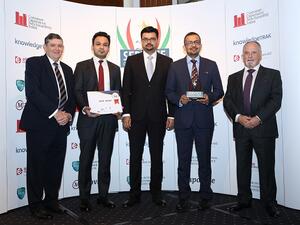 Noor Bank representatives receiving the award at the 2017 Service Olympian Awards.