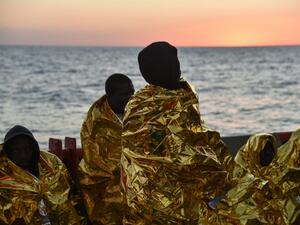 استراليا وأمريكا تعلنان اتفاقا لإعادة توطين اللاجئين المحتجزين
