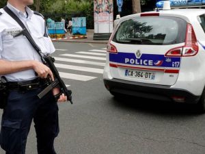  قوات الأمن نفذت العملية استجابة لاتصال ادعى أن رهائن خطفوا في كنيسة سانت ليو