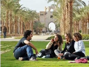 The university administration explained that in order for students to be part of the new initiative, they would have to register online.