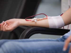 Give blood, get a thank-you. (Shuttestock)