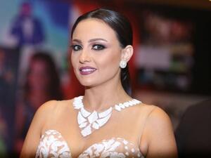 الفنانة بشرى