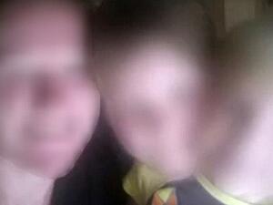 توفي طفل فيما نجا الآخر بعدما تمكّن من رفع رأسه 
