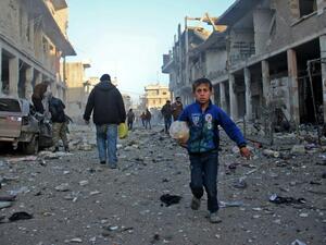 40 قتيلا على الأقل في غارات جوية على دوما بعد فشل تطبيق اتفاق الإجلاء
