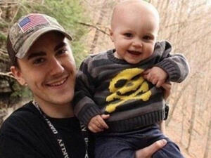 يدعى الأب ريان لورانس، ويبلغ من العمر 25 عاماً